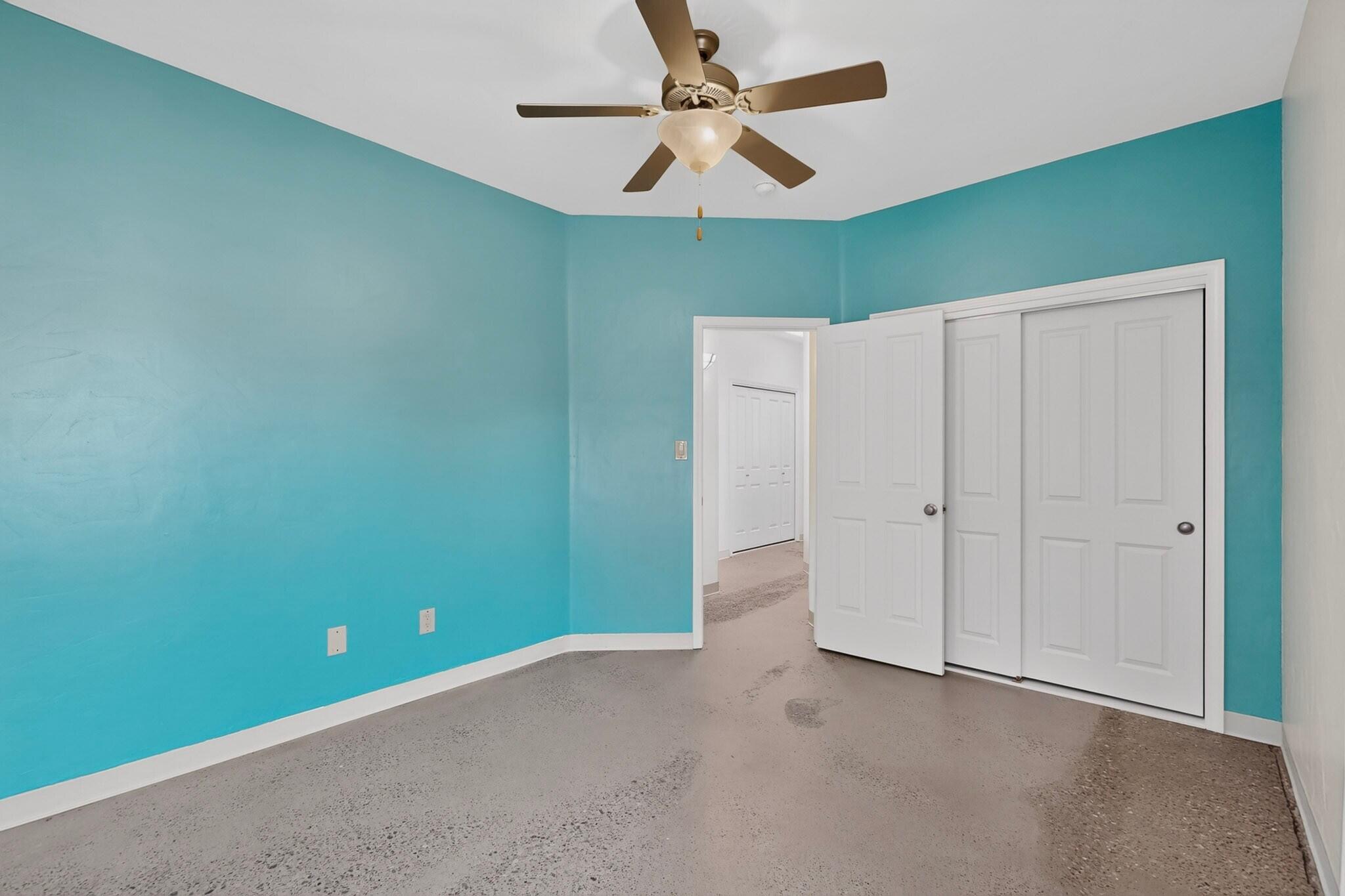 Photo 13 — 916 Tansion Court NE
