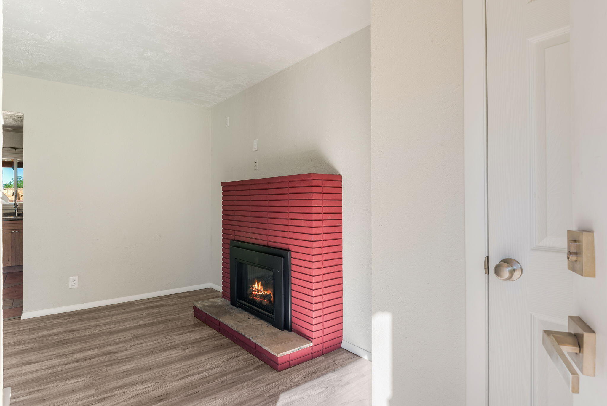 Photo 5 — 2713 San Pablo Street NE