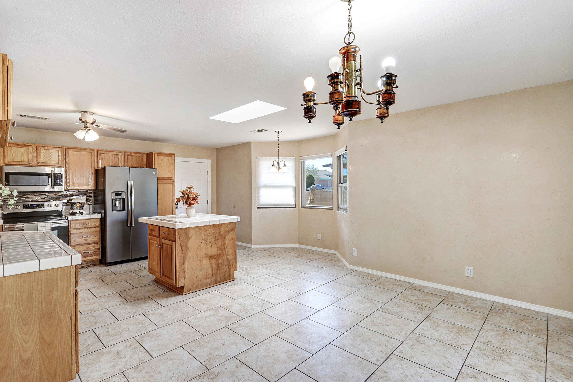 Photo 5 — 1013 Sandia Vista Road NE
