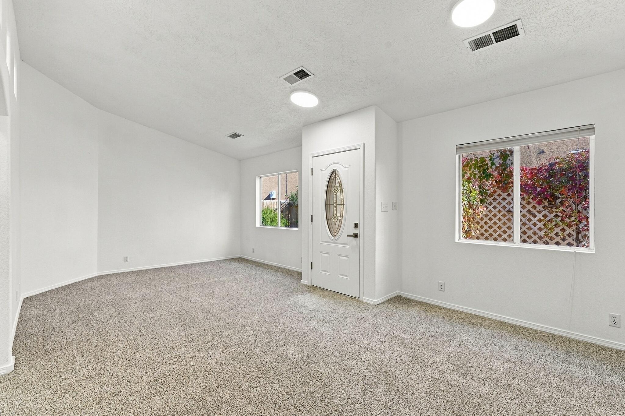 Photo 12 — 4752 Kelly Way NE