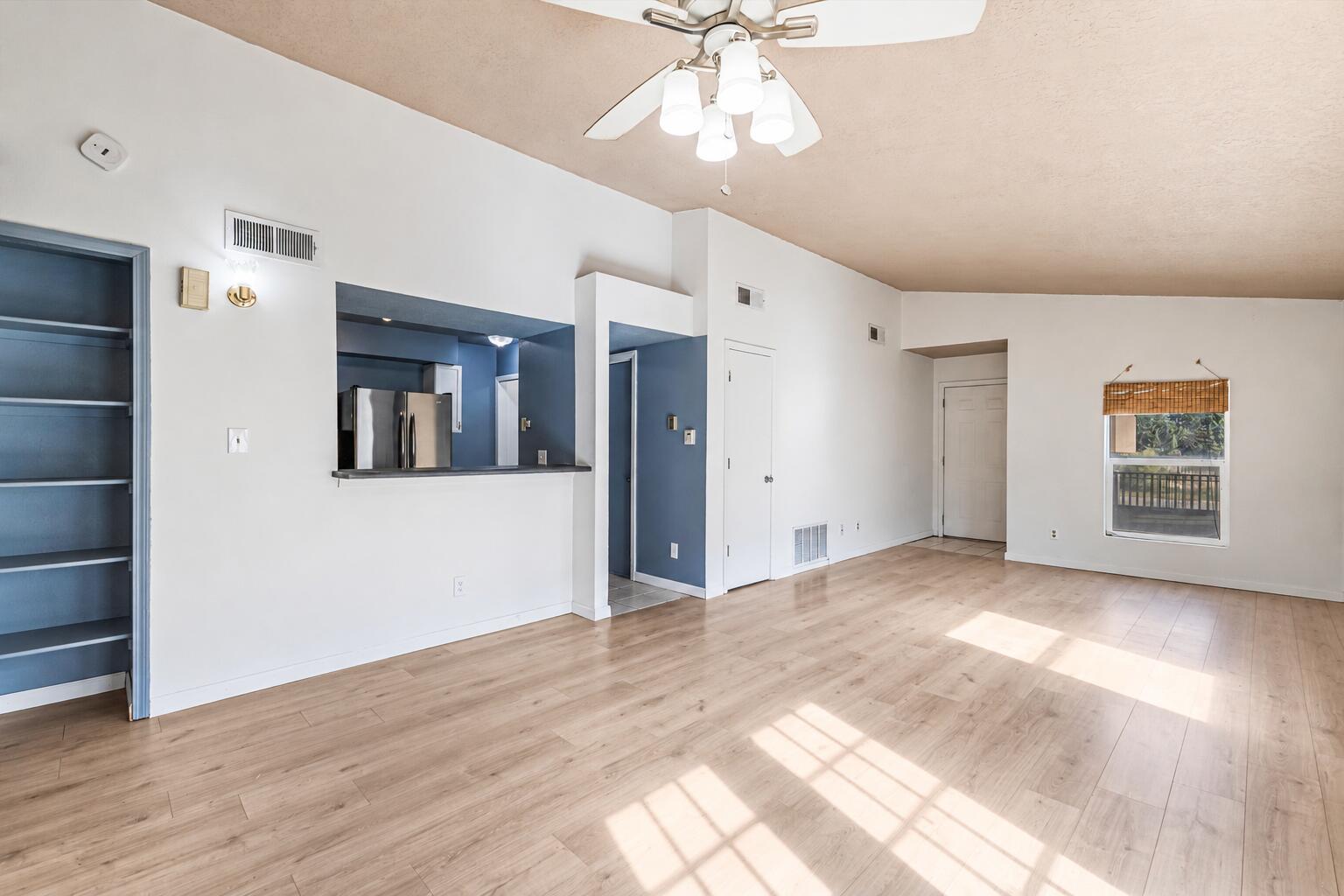 Photo 4 — 951 W Sky Street SW
