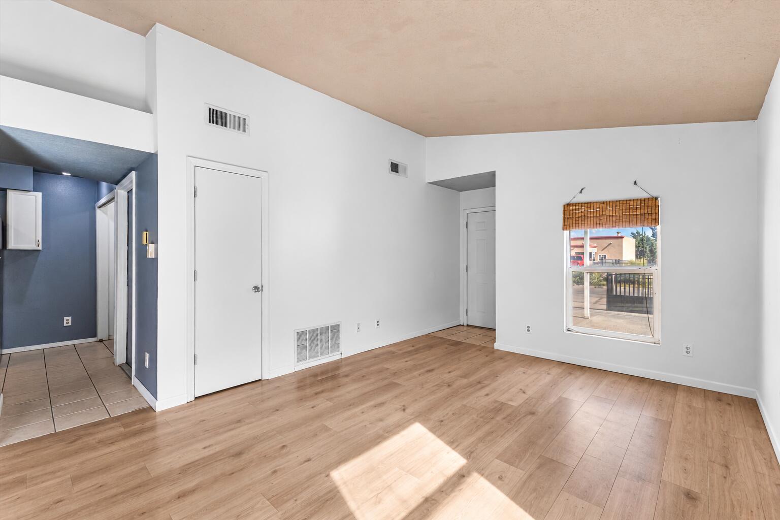 Photo 5 — 951 W Sky Street SW