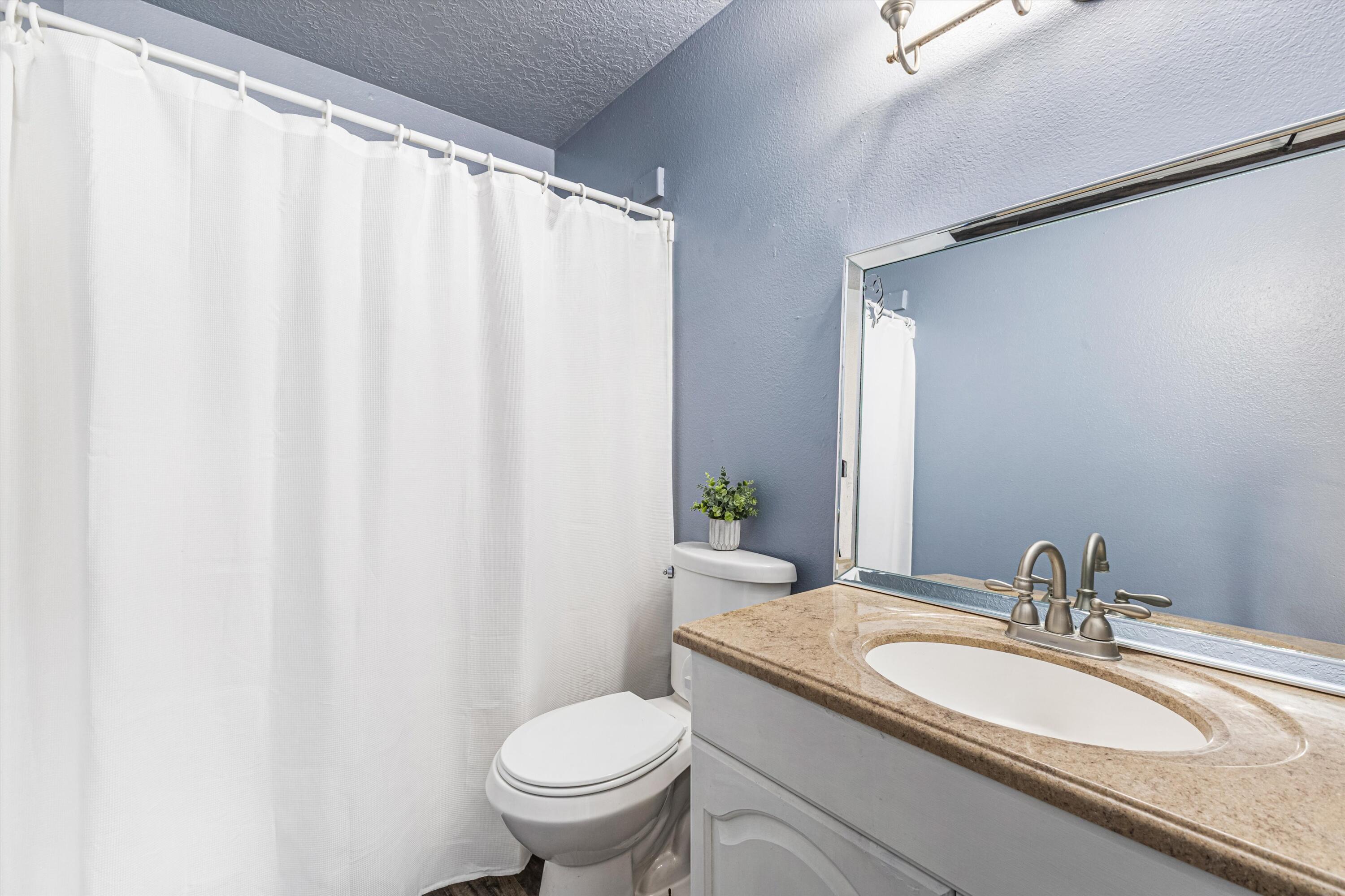 Photo 15 — 951 W Sky Street SW