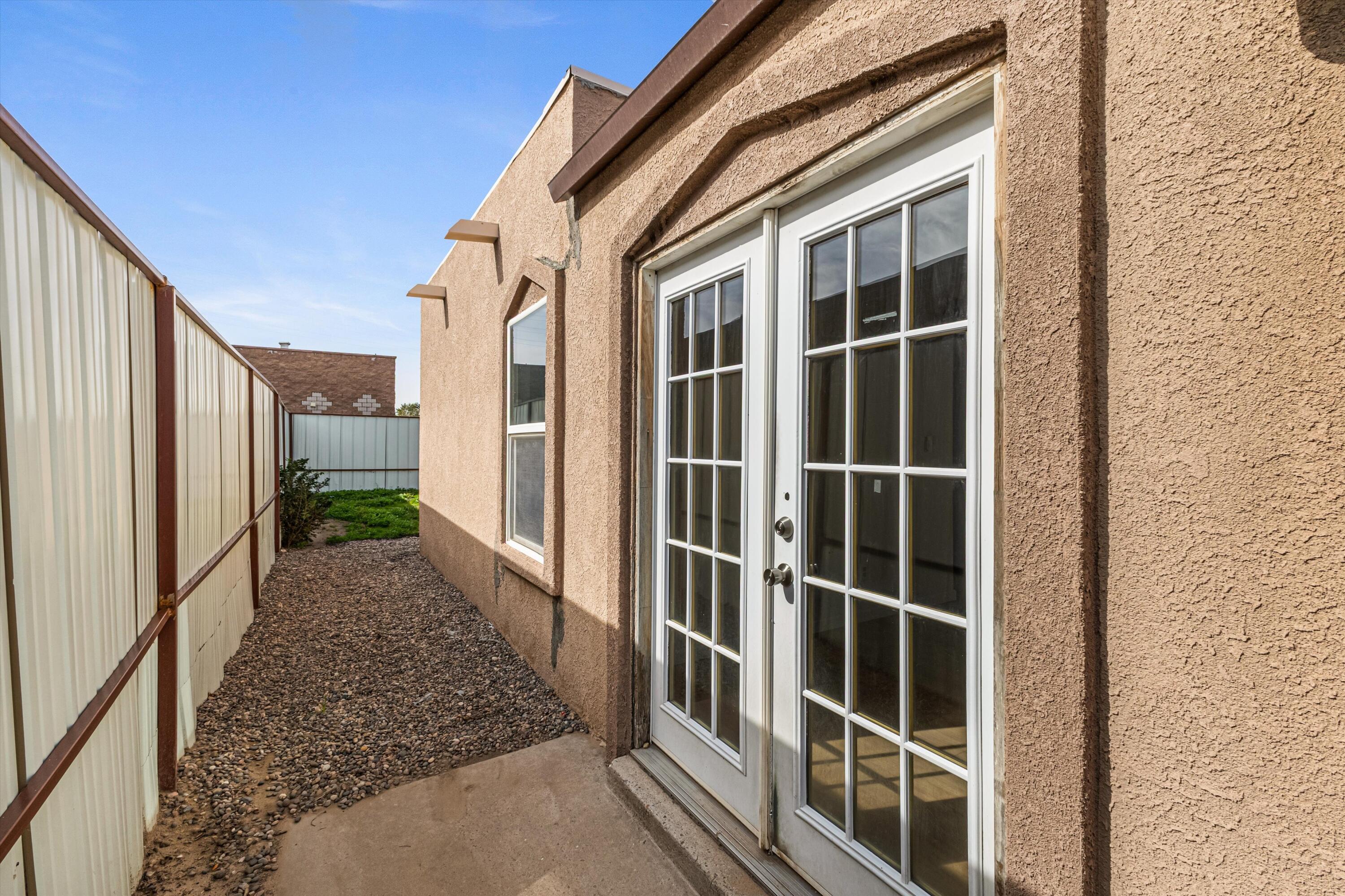 Photo 16 — 951 W Sky Street SW