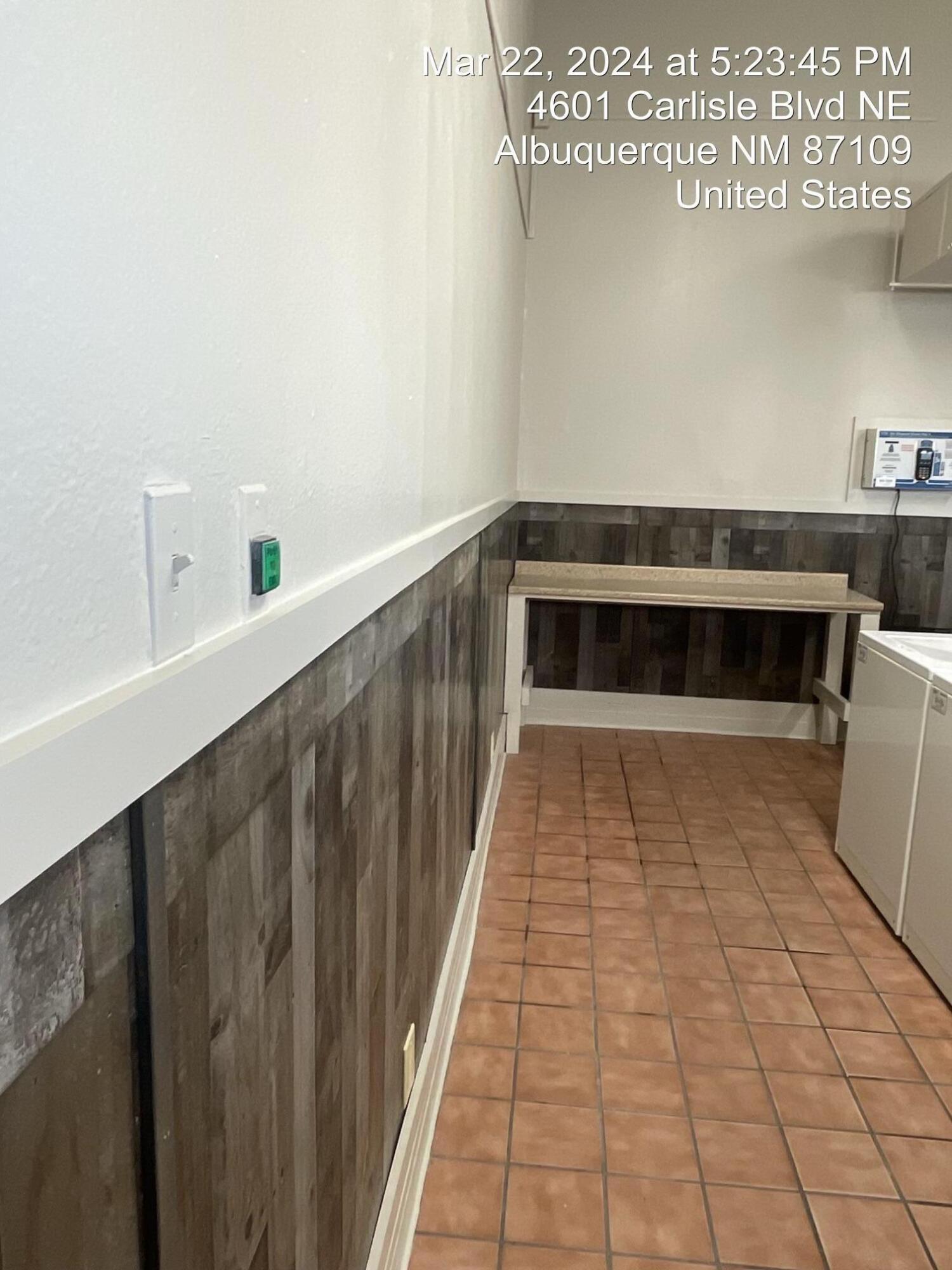 Photo 7 — 4601 Carlisle Boulevard NE B-10