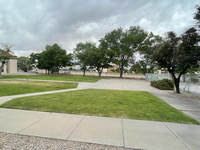 Photo 4 — 4601 Carlisle Boulevard NE D-03