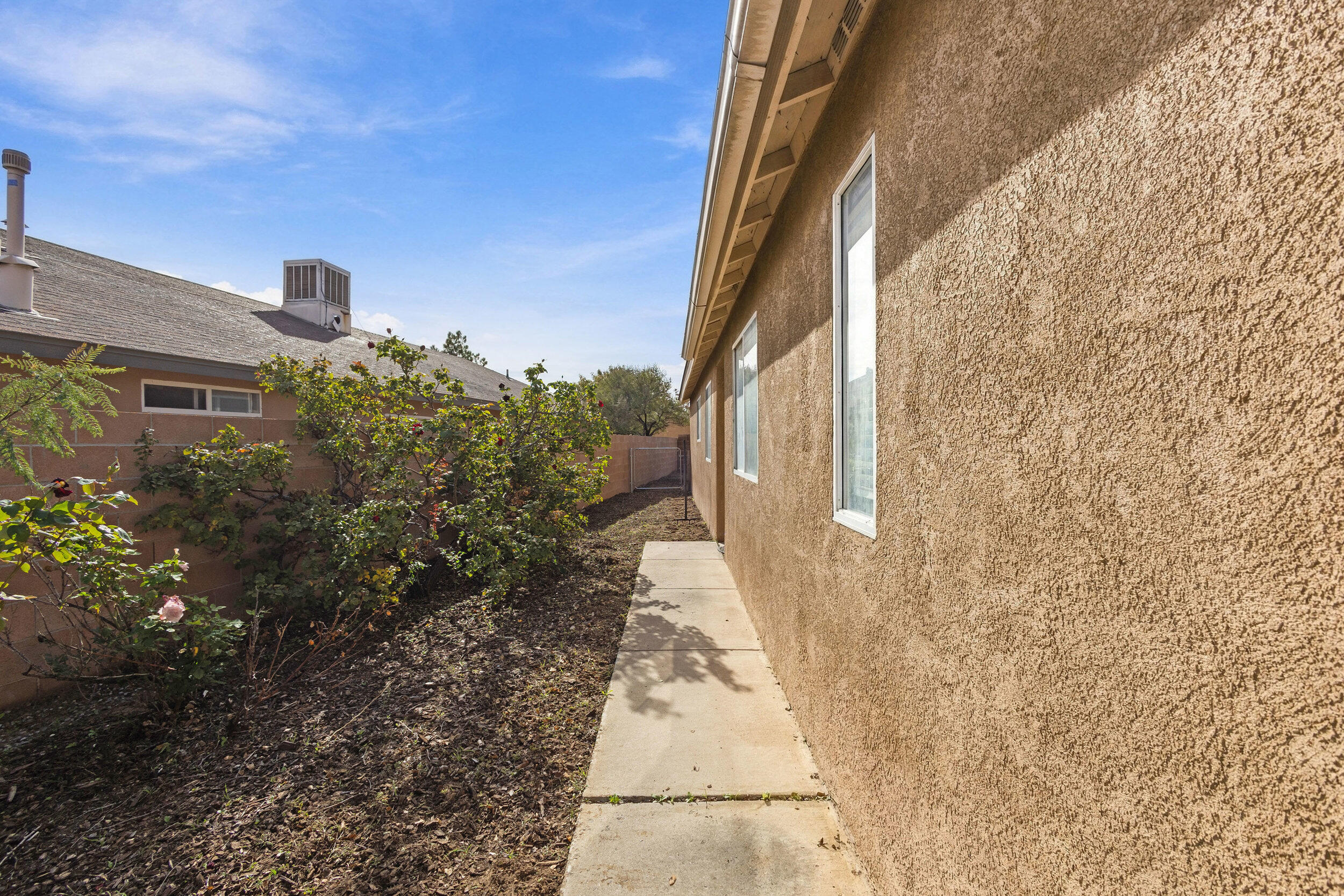 Photo 8 — 10404 Secret Oasis Avenue SW