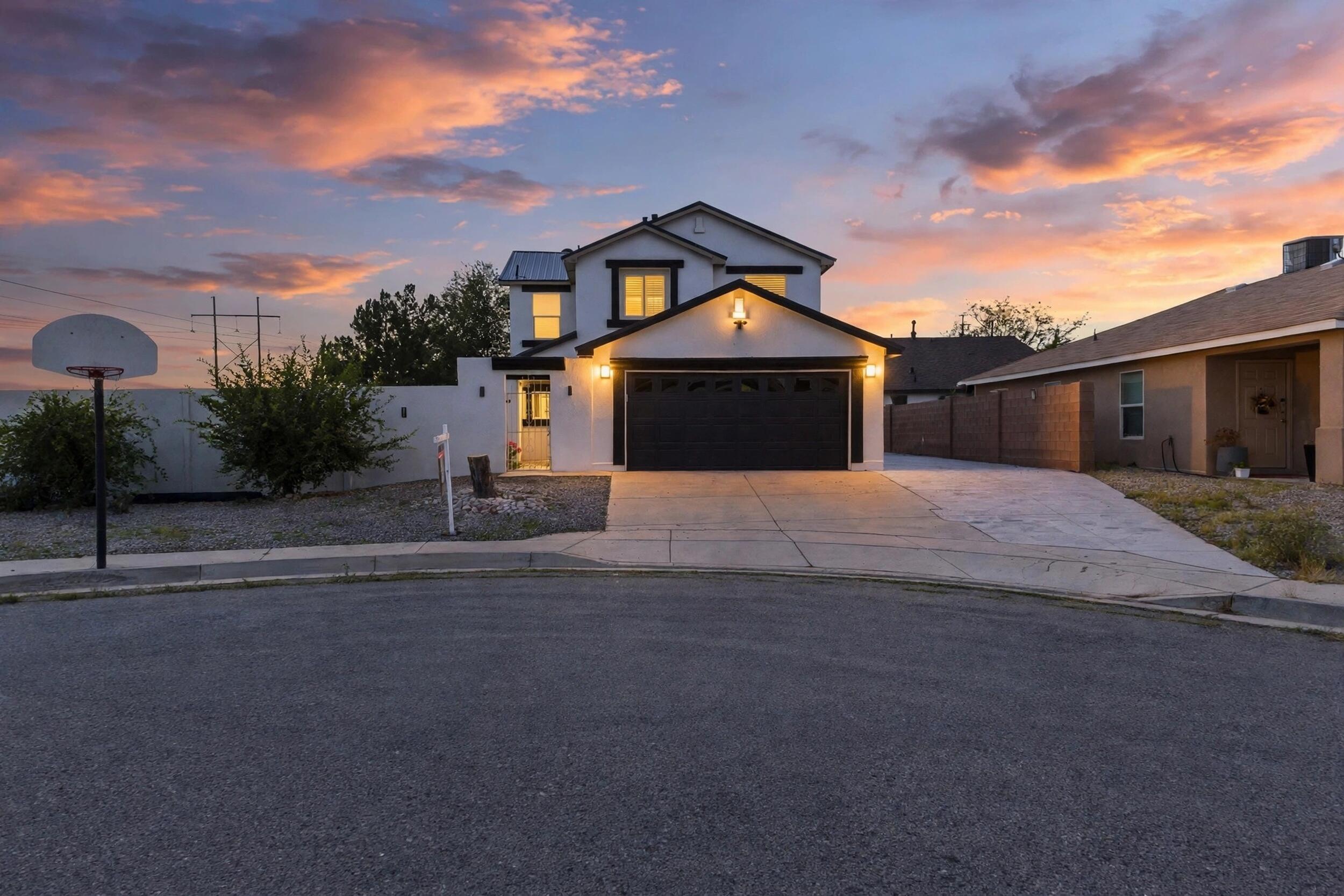 8600 Casa De Luz Court NW, Albuquerque, NM 87120