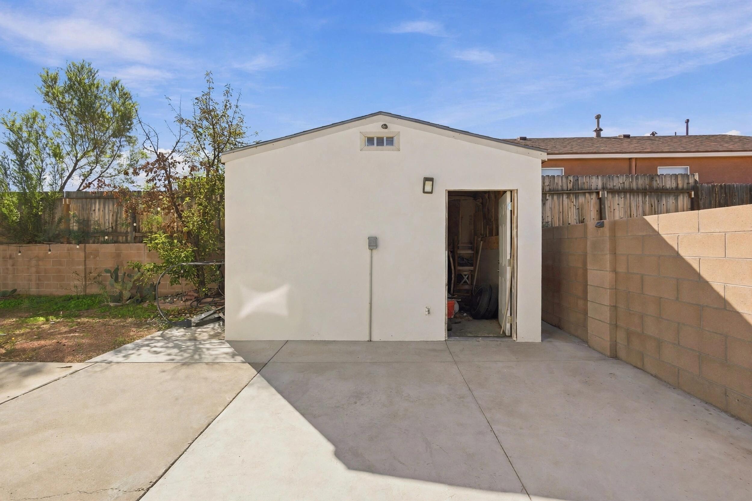 Photo 7 — 8600 Casa De Luz Court NW