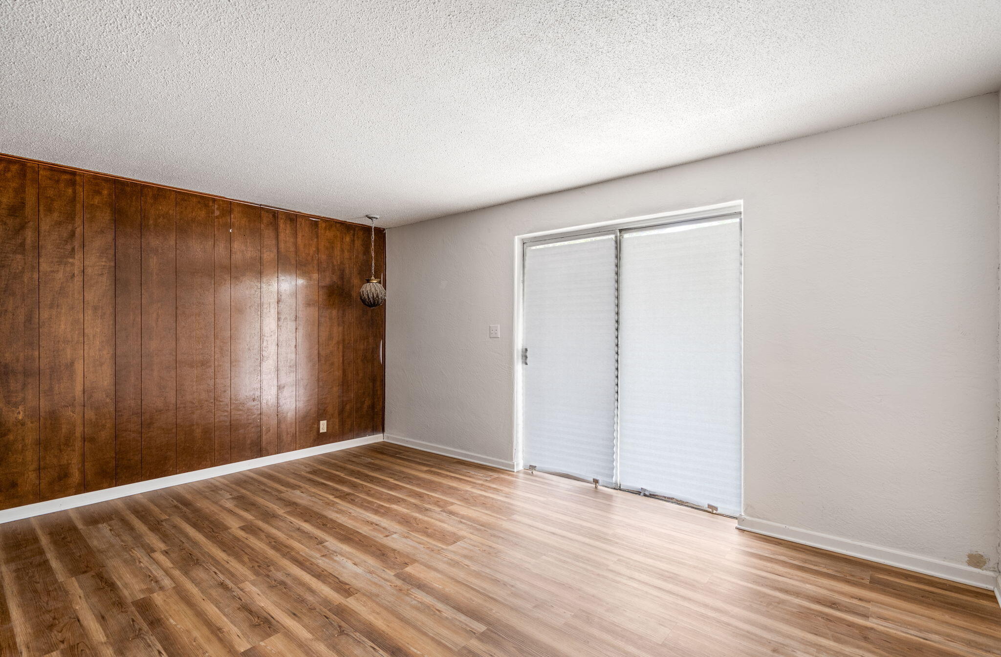 Photo 15 — 3212 De Vita Road SW