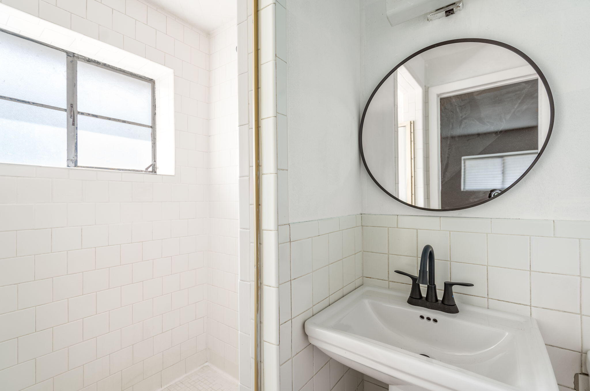 Photo 5 — 3212 De Vita Road SW