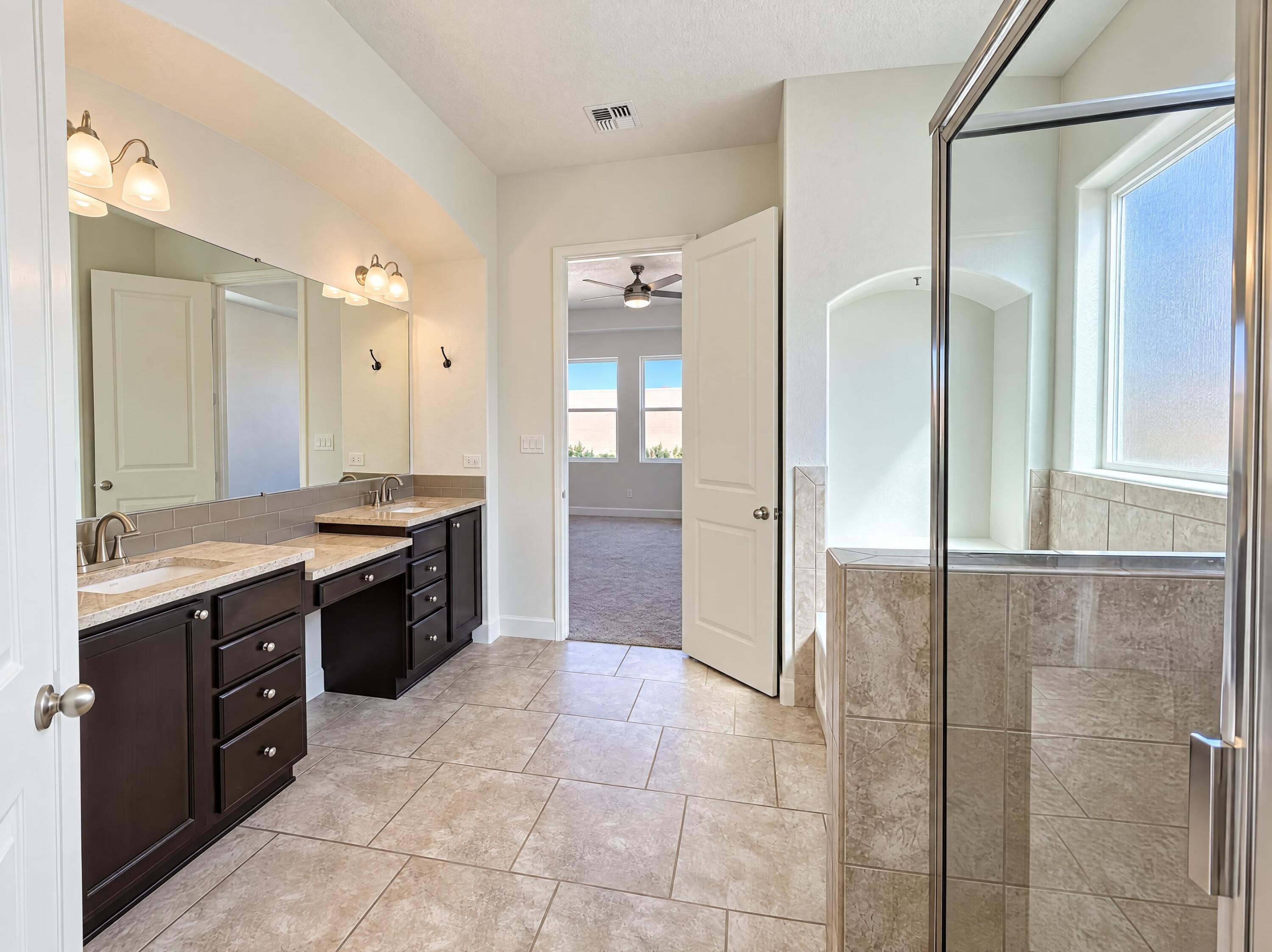 Photo 8 — 2640 Vista Manzano Loop NE