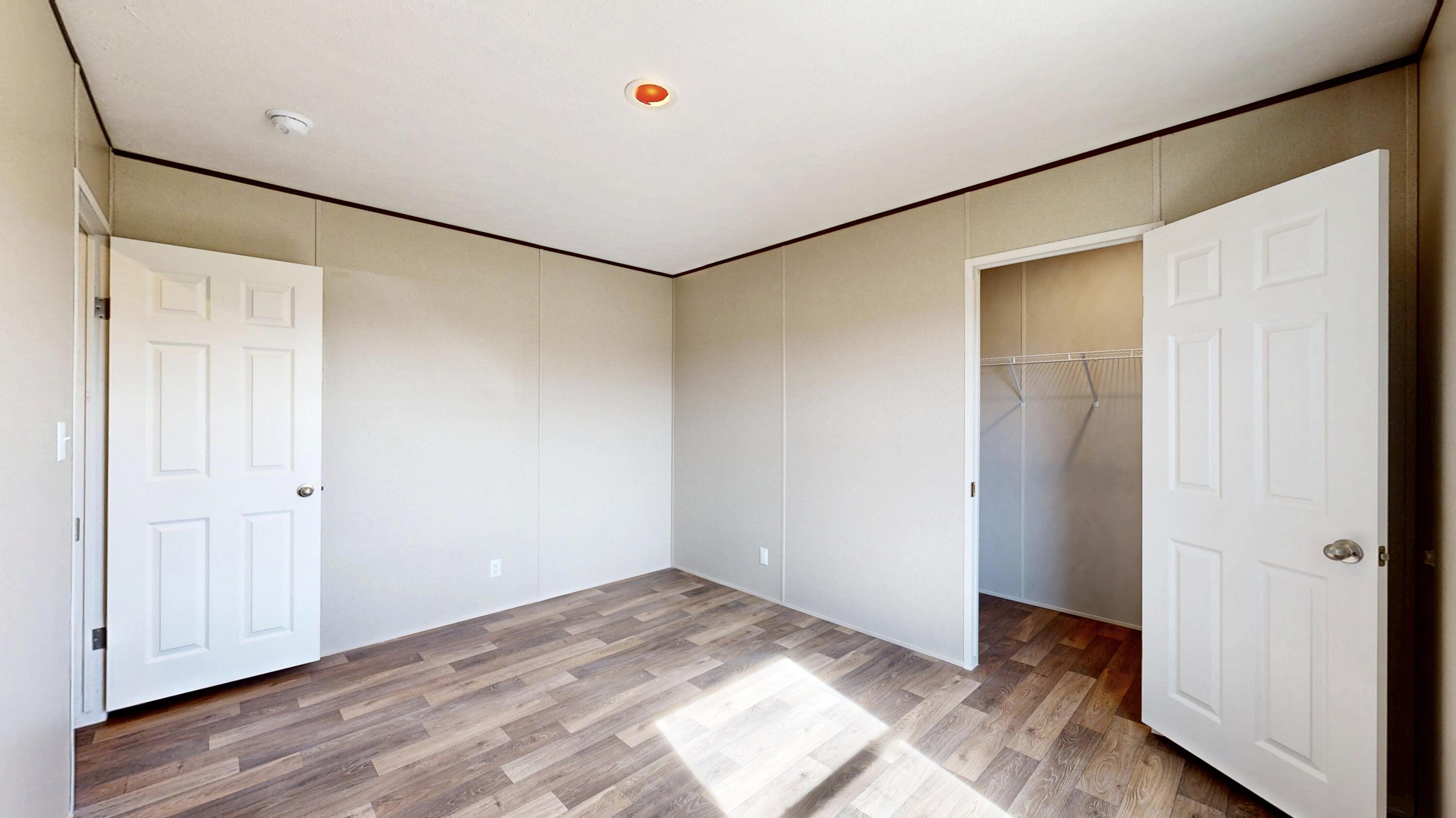 Photo 7 — 15 El Prado Drive