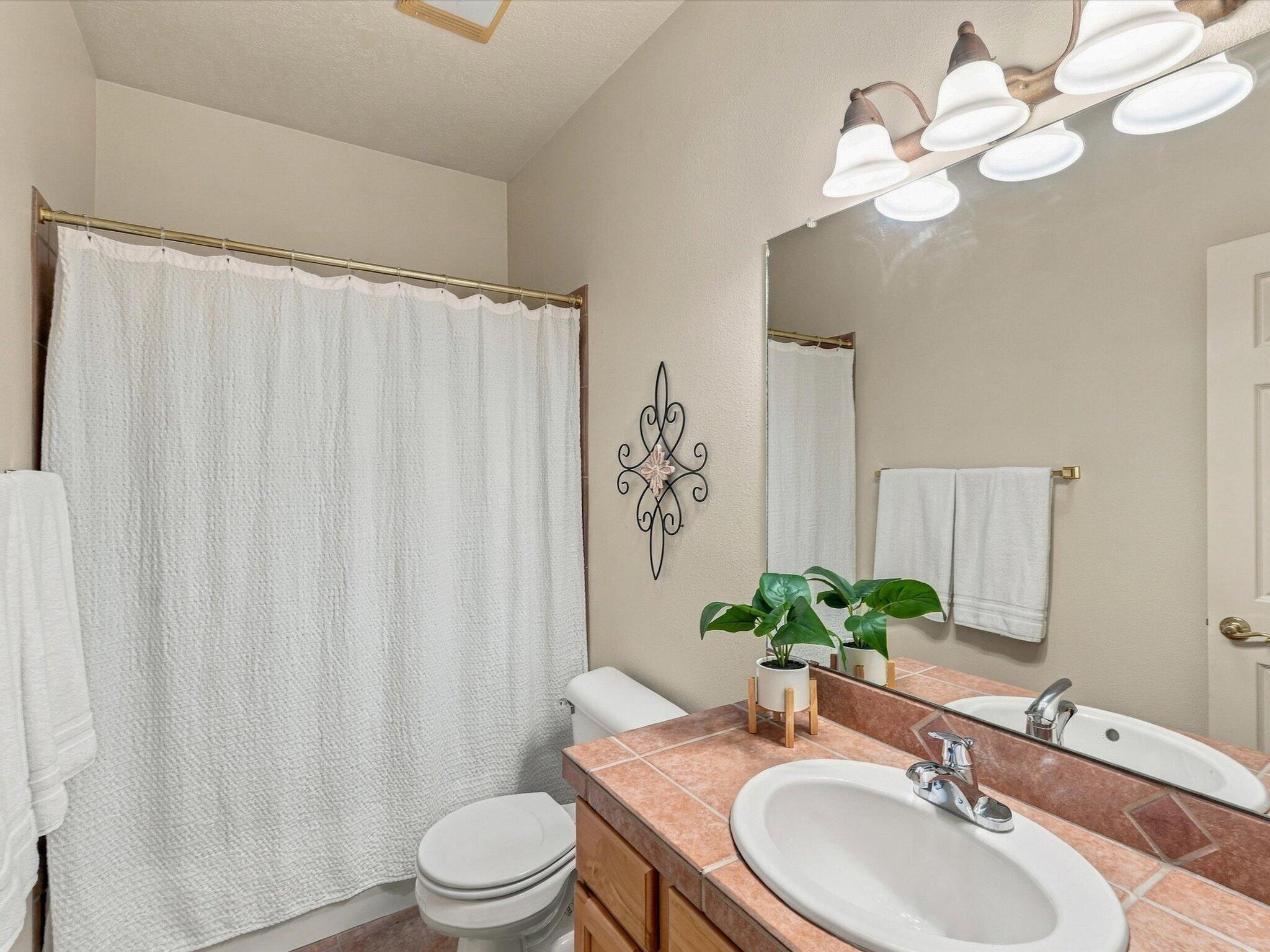 Photo 6 — 208 Serenity Hills Place SE