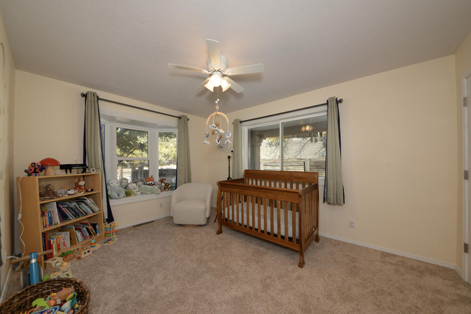 Photo 11 — 13413 Pinnacle Court NE