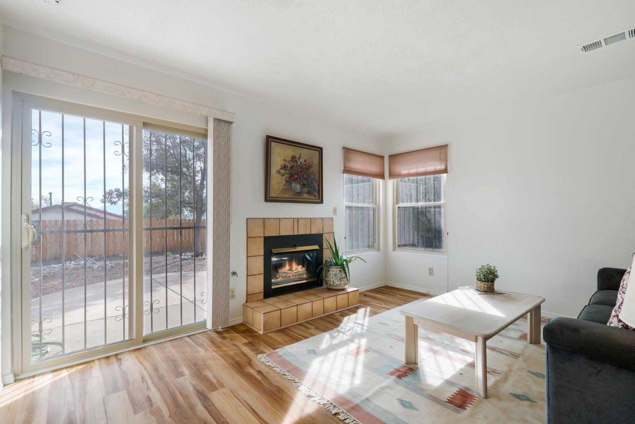 Photo 13 — 1616 Debra Place NE