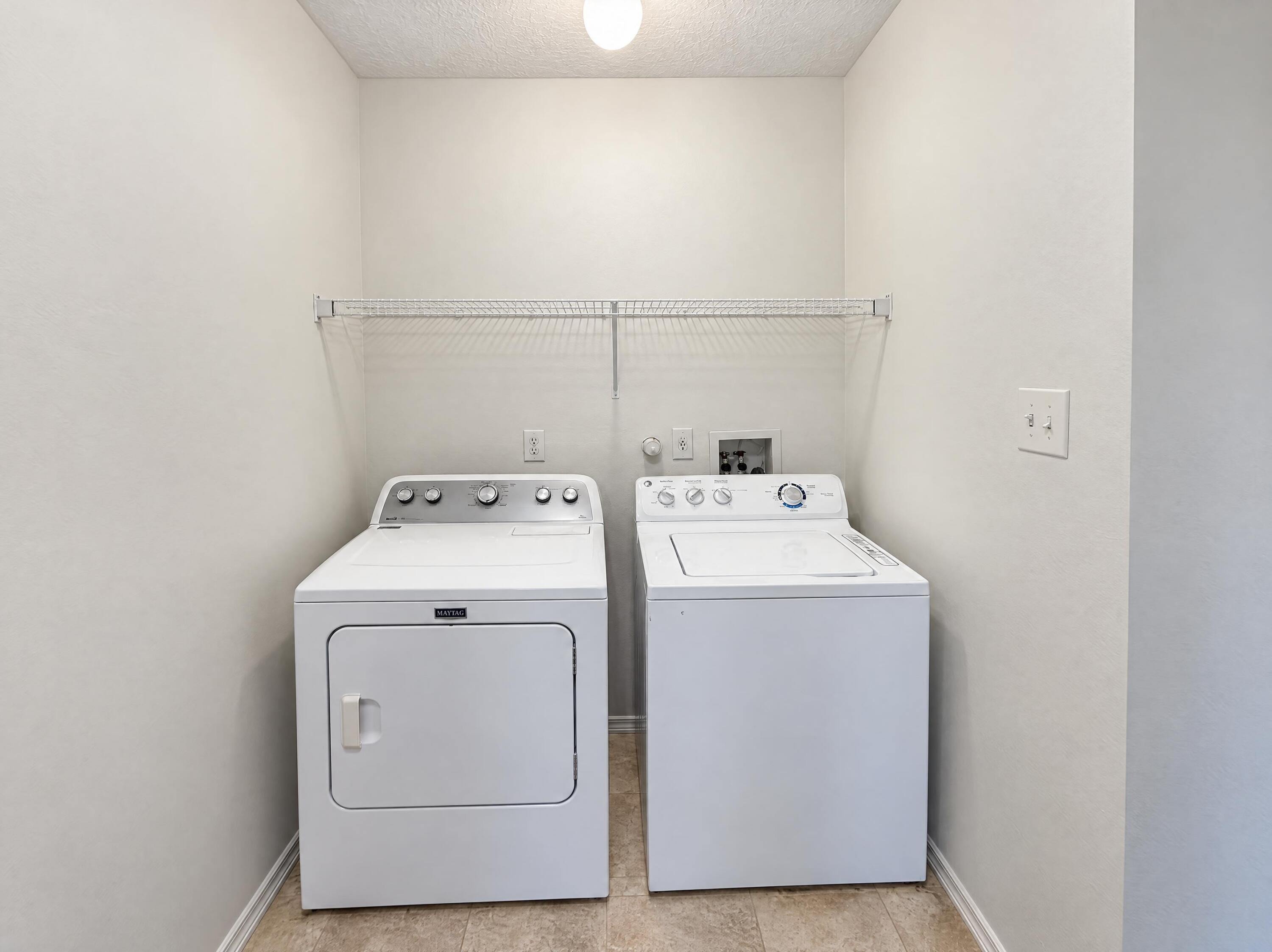 Photo 13 — 3908 Diablo Trail Place NW