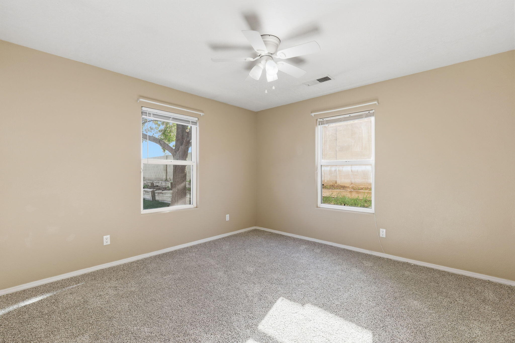 Photo 18 — 3202 May Circle SE
