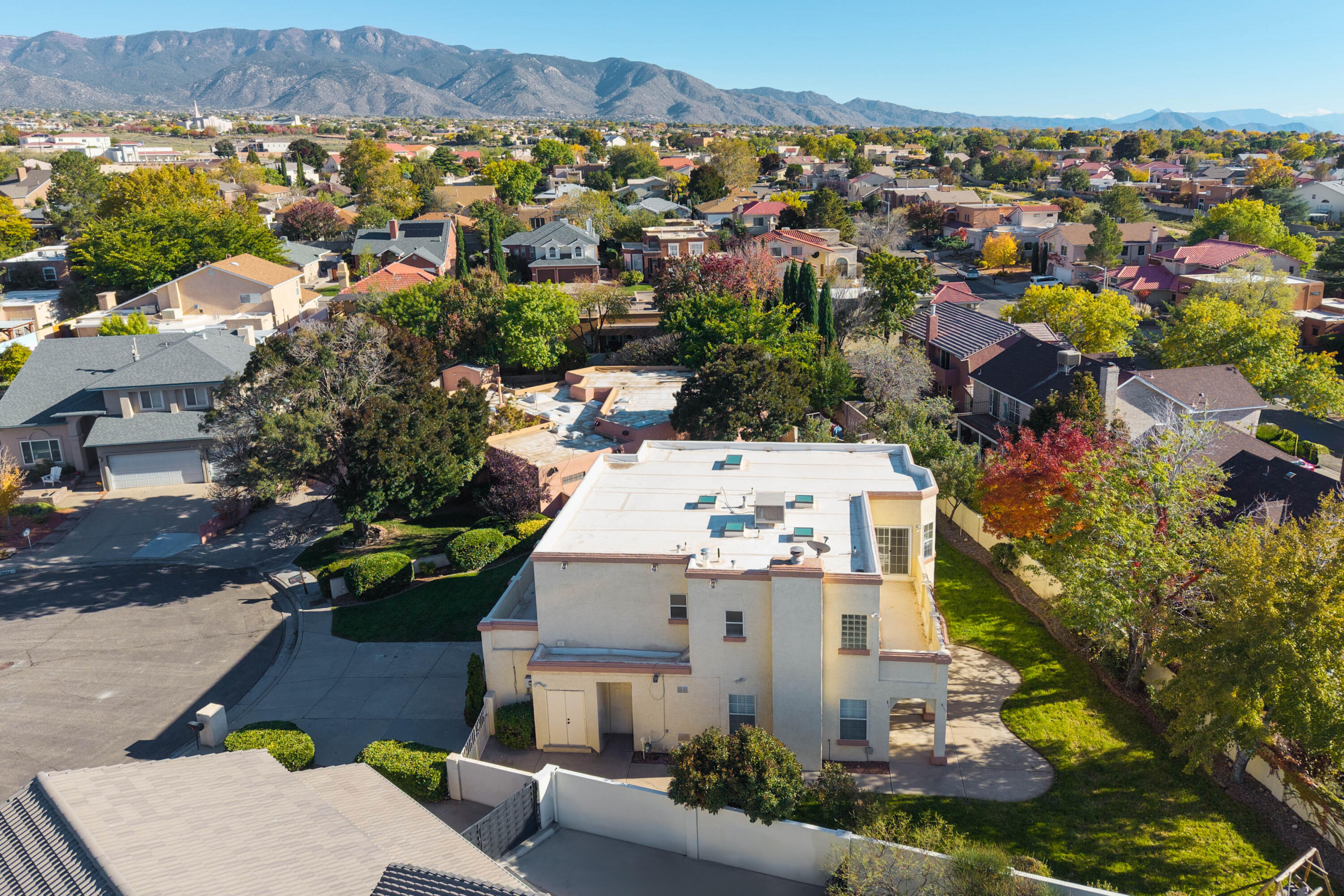 Photo 8 — 7901 Rosas Court NE