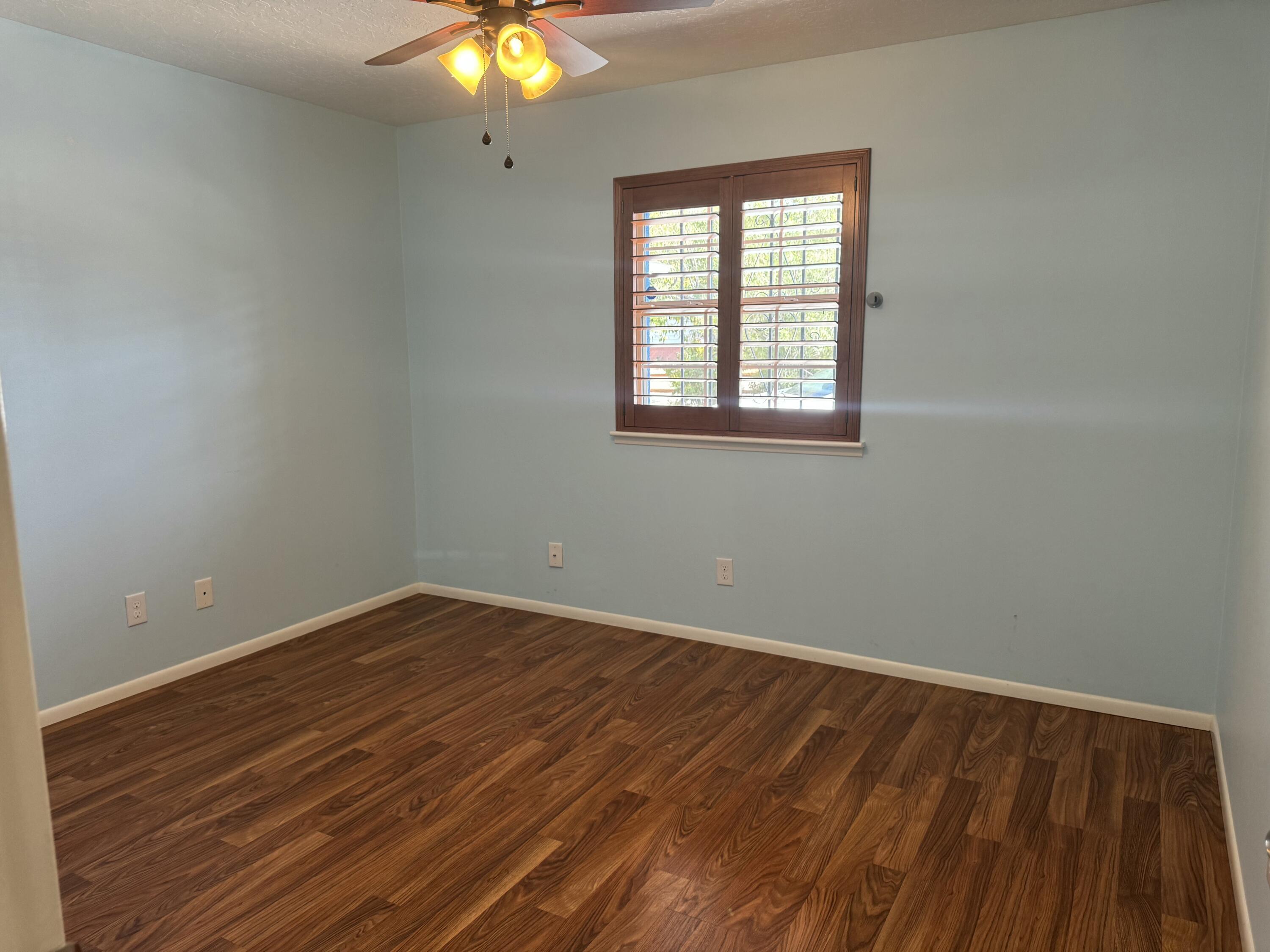 Photo 17 — 1405 Marron Circle NE