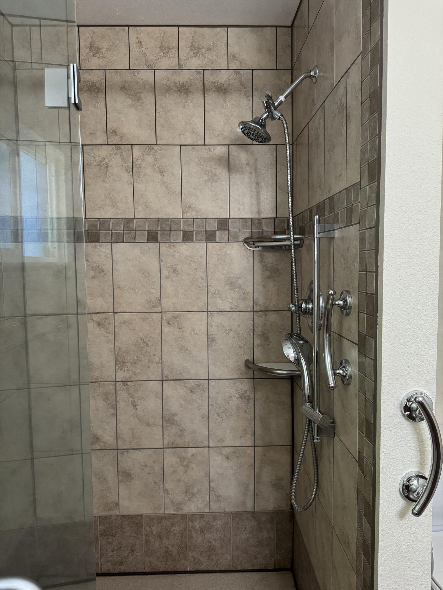 Photo 15 — 1405 Marron Circle NE
