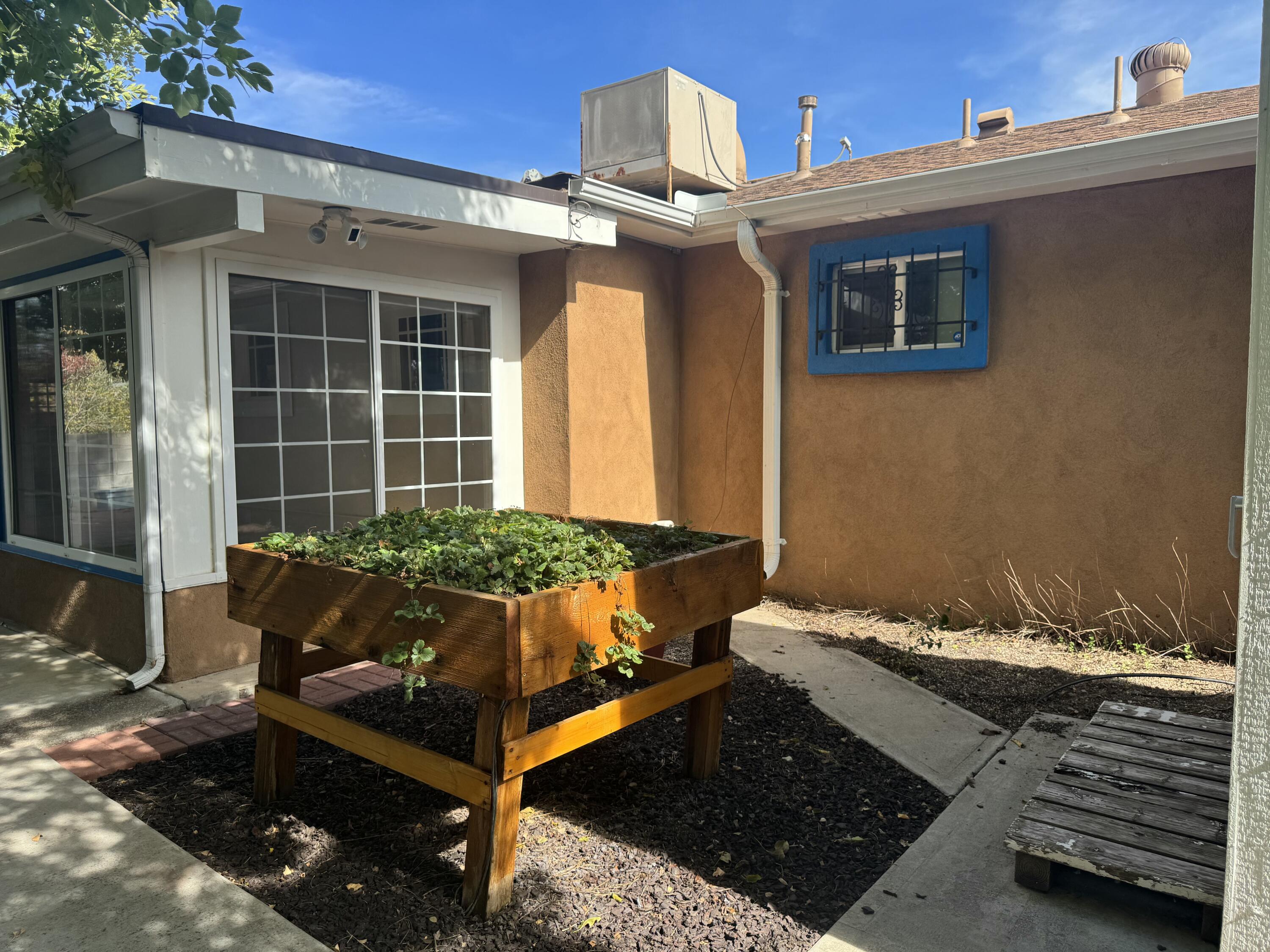 Photo 13 — 1405 Marron Circle NE