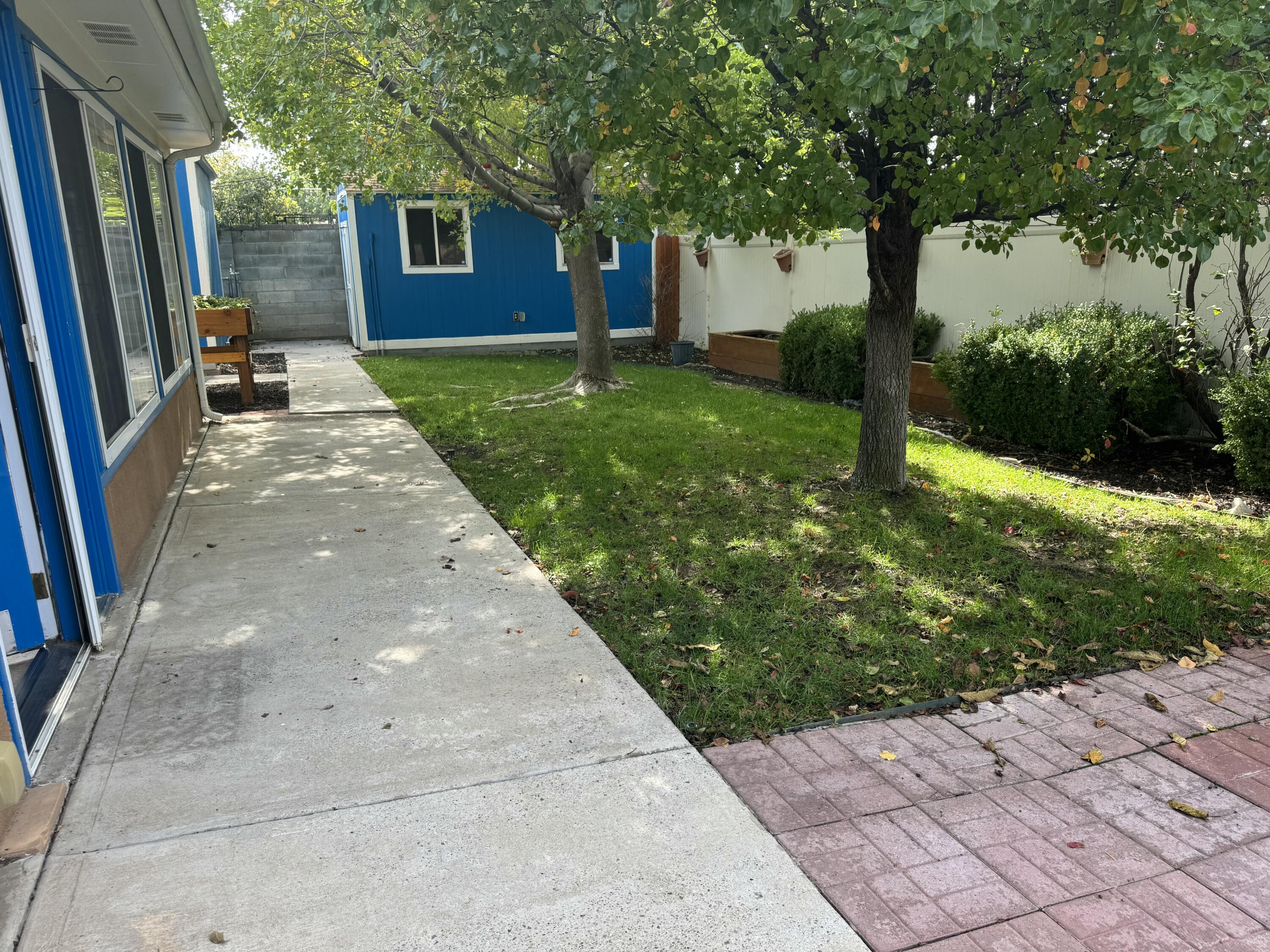 Photo 10 — 1405 Marron Circle NE