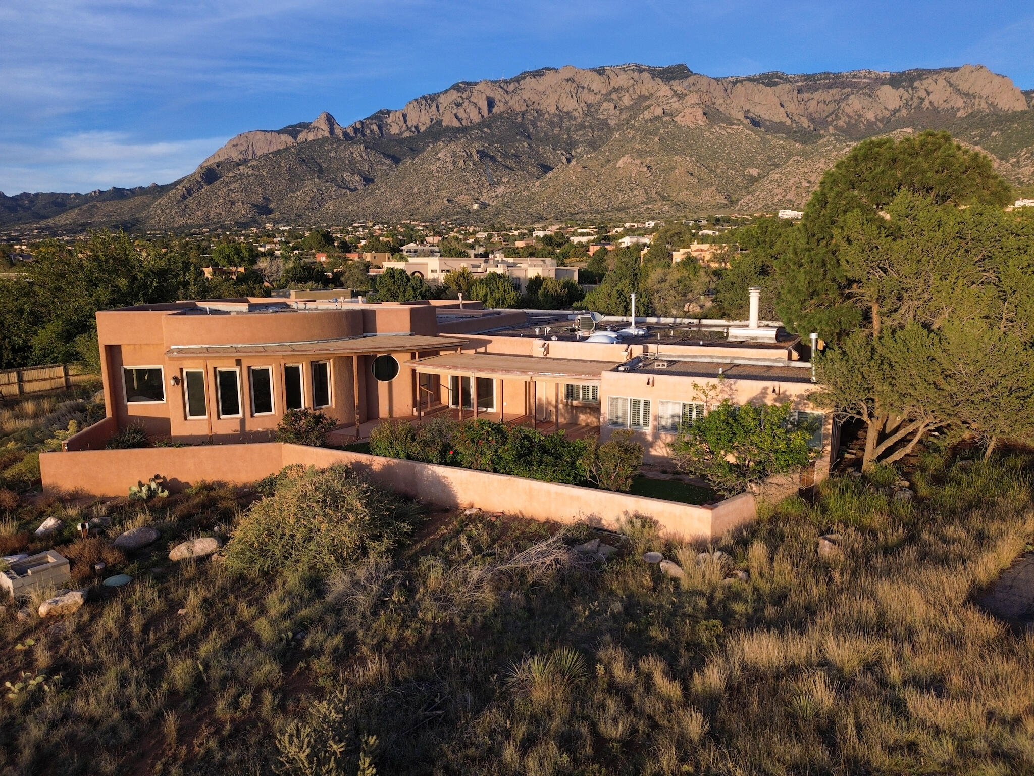 965 E Antelope Avenue NE, Albuquerque, NM 87122