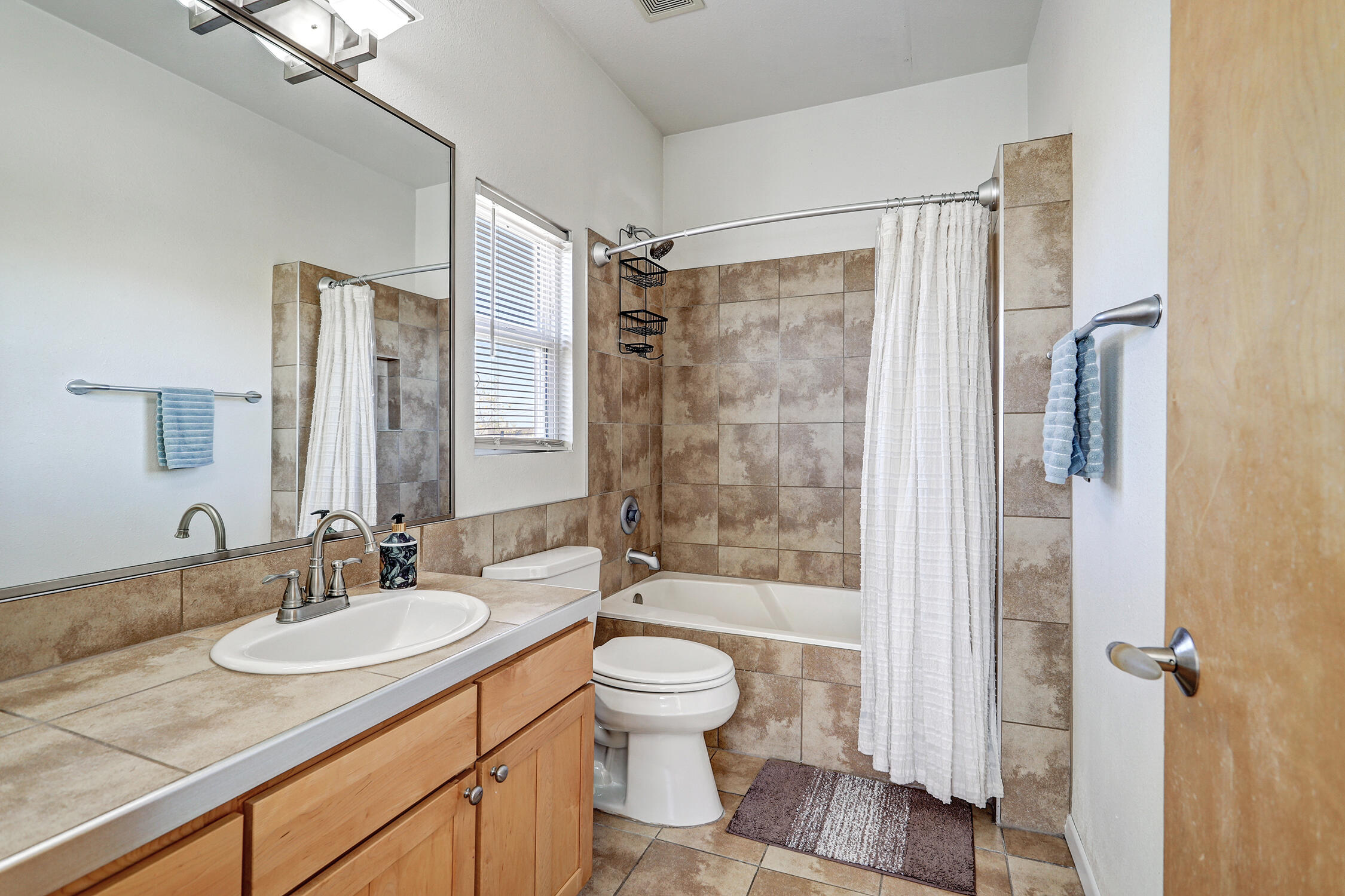 Photo 9 — 1101 Dr Martin Luther King Jr Avenue NE APT 3