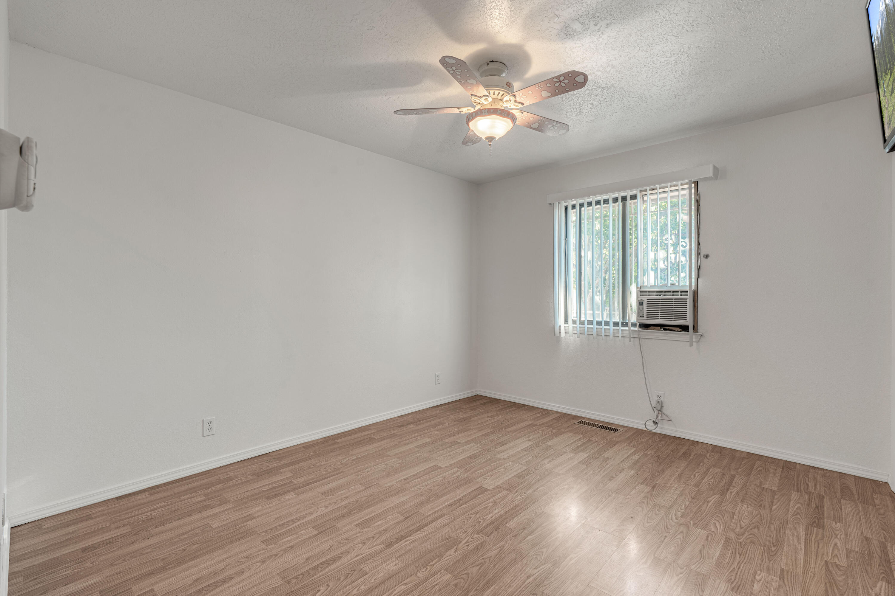 Photo 4 — 3716 General Stilwell Street NE