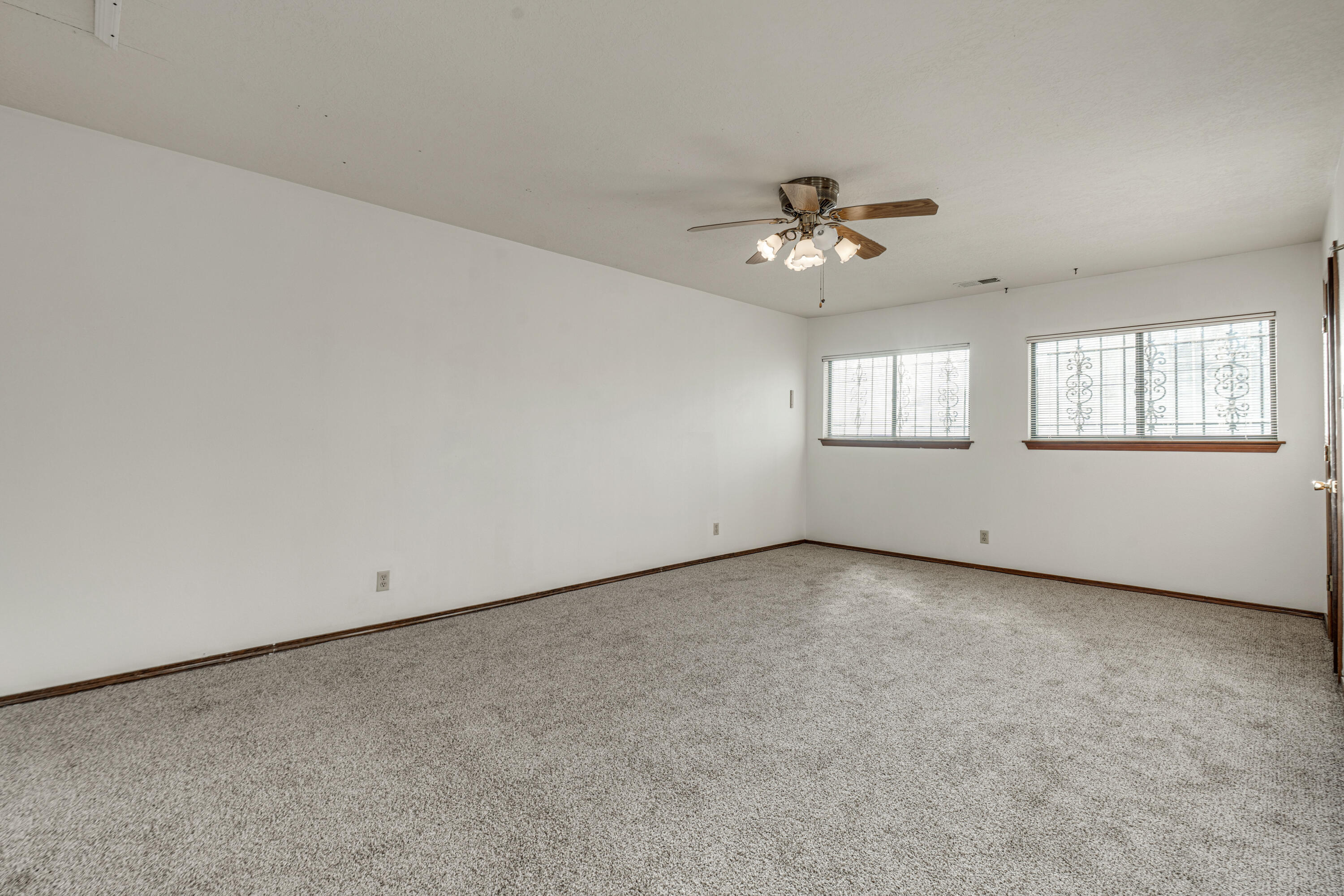 Photo 8 — 3716 General Stilwell Street NE