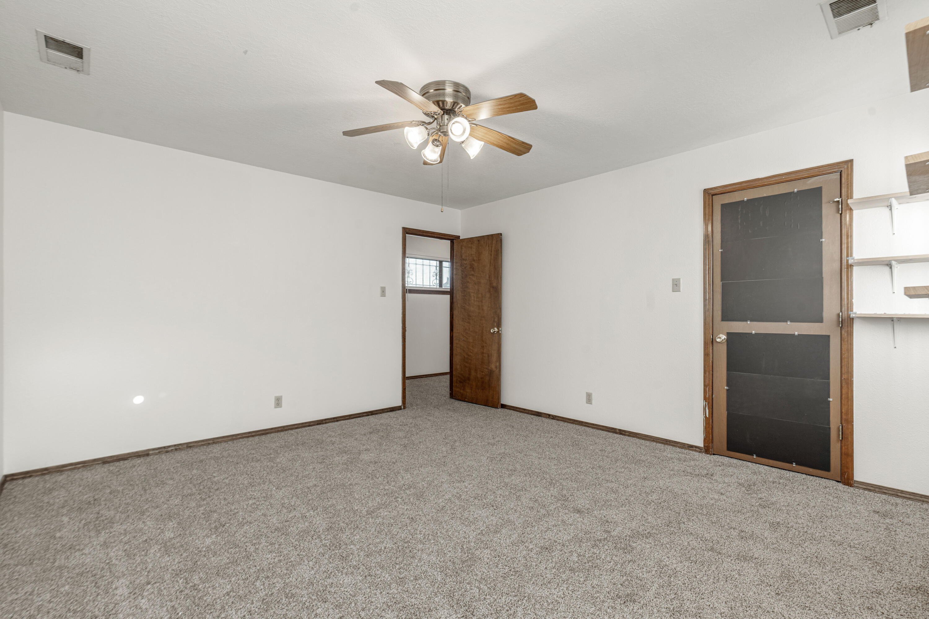 Photo 10 — 3716 General Stilwell Street NE