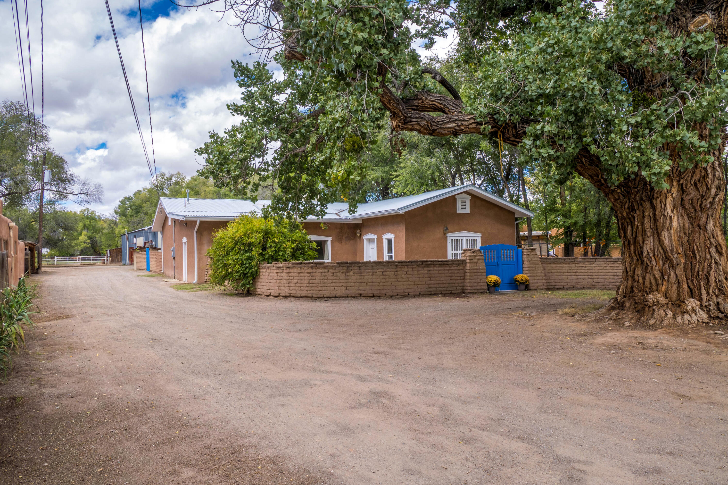 3821 Corrales Road, Corrales, NM 87048