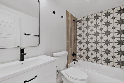 Photo 15 — 8907 Guadalupe Trail NW