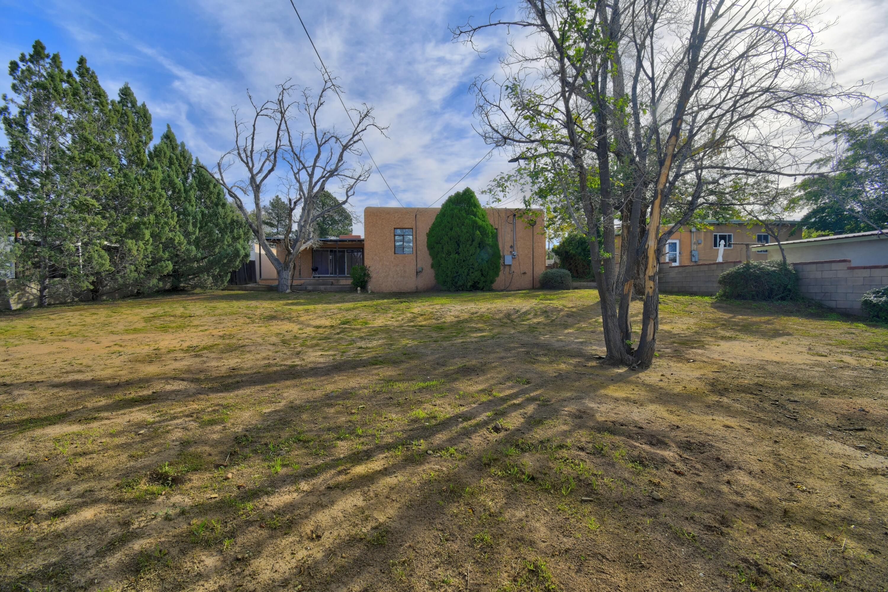 Photo 11 — 505 Bryn Mawr Drive SE