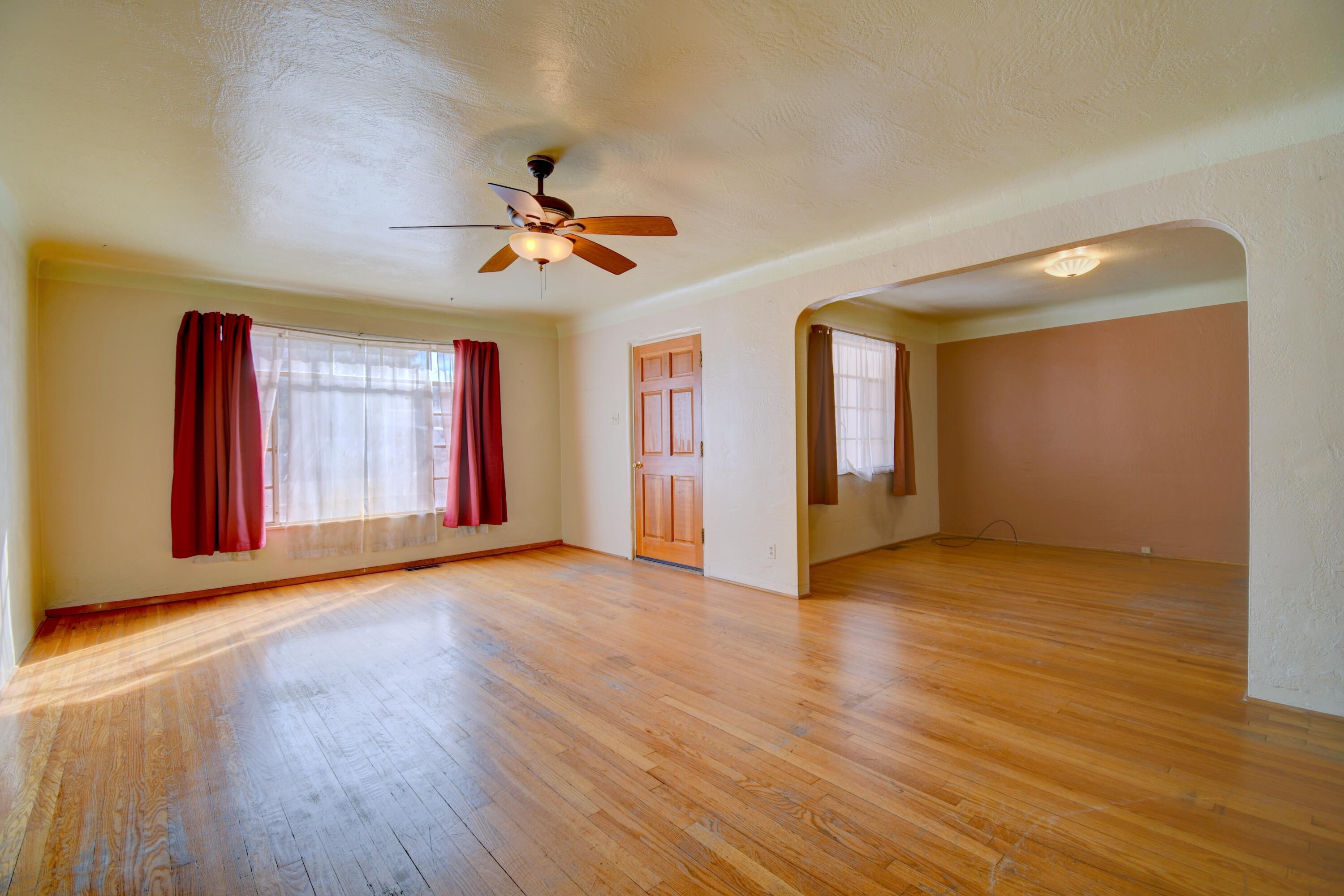 Photo 17 — 505 Bryn Mawr Drive SE