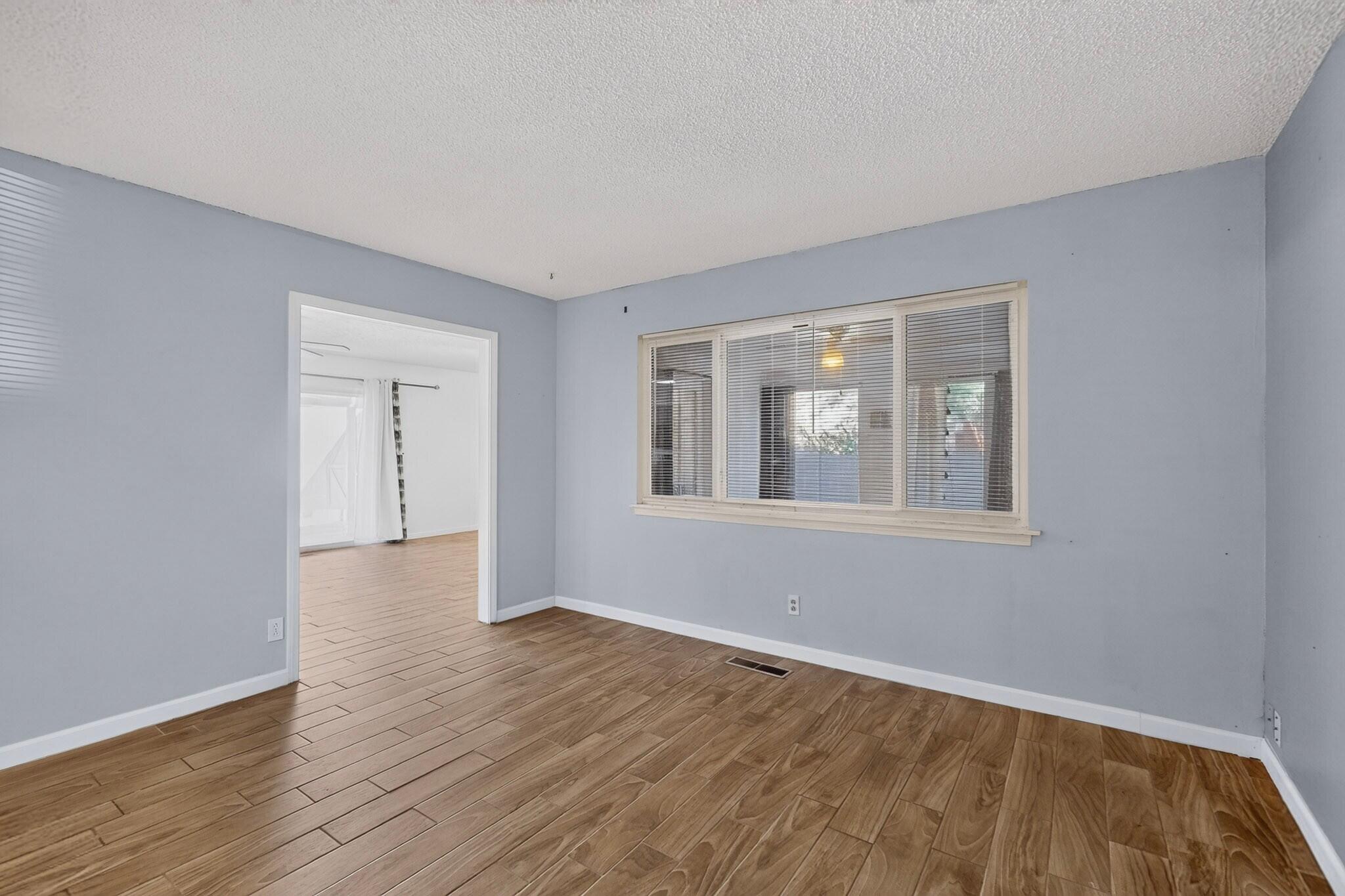 Photo 14 — 6325 Loftus Avenue NE
