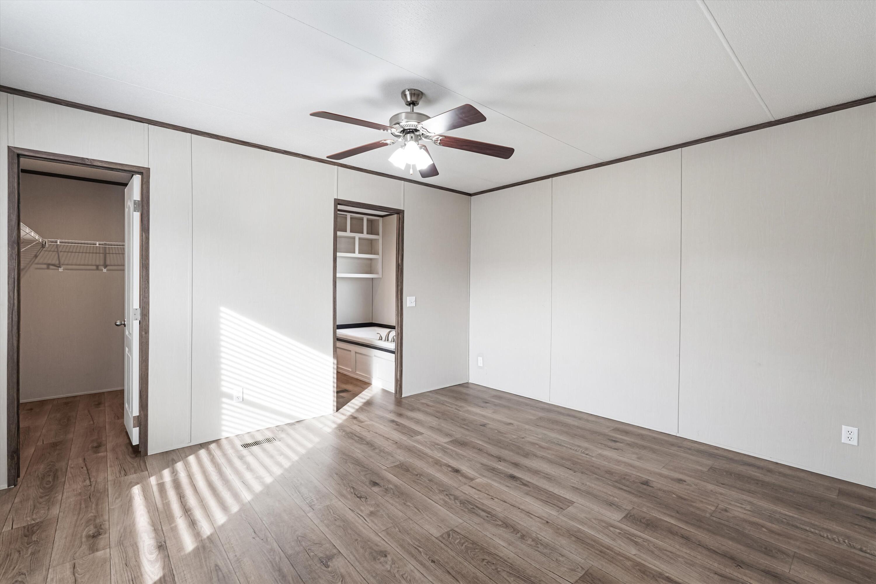Photo 8 — 7401 San Pedro Drive NE TRLR 64